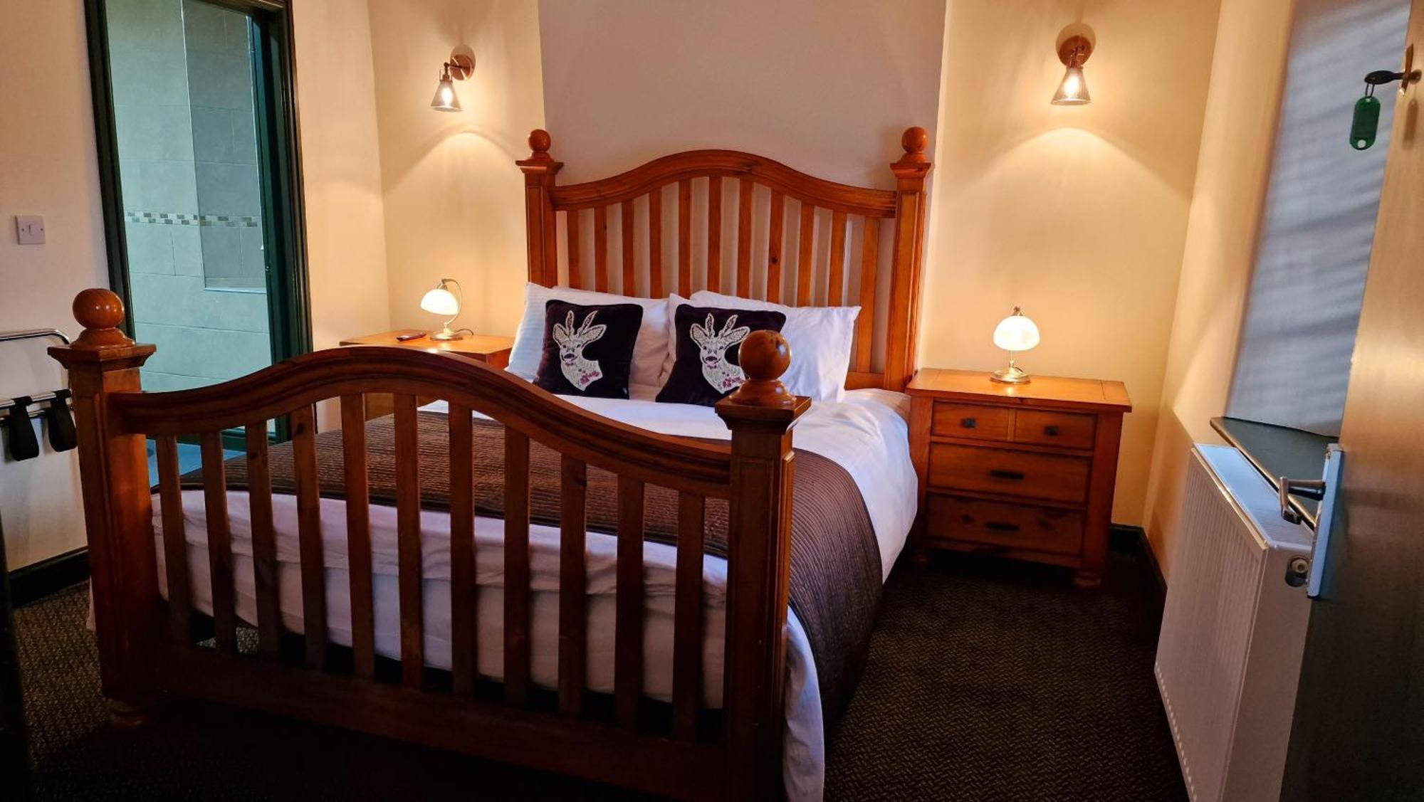 Y Gwydyr Hotel - Dolwyddelan מראה חיצוני תמונה