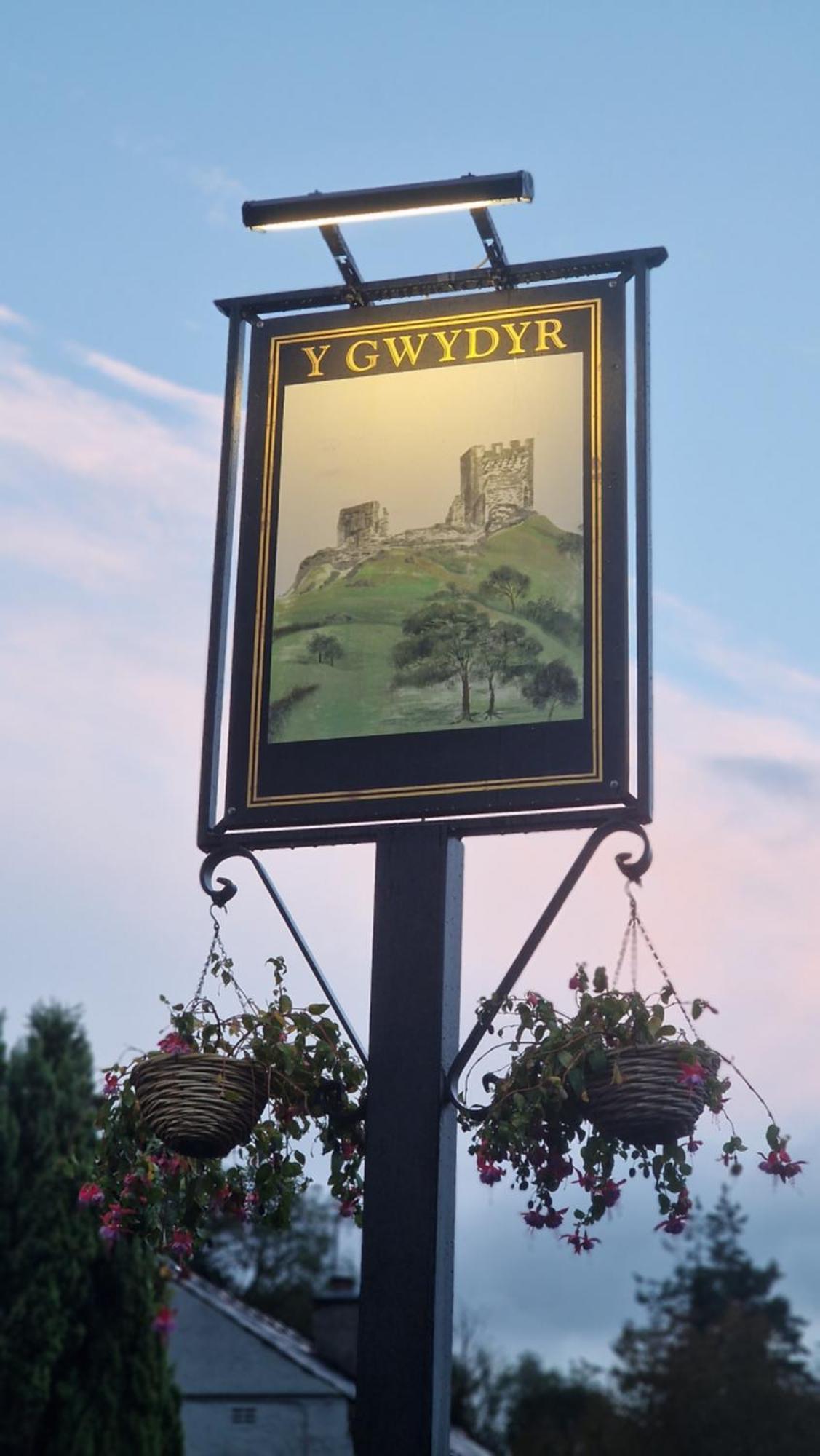 Y Gwydyr Hotel - Dolwyddelan מראה חיצוני תמונה